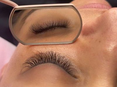 Hybrid Eyelash extensions